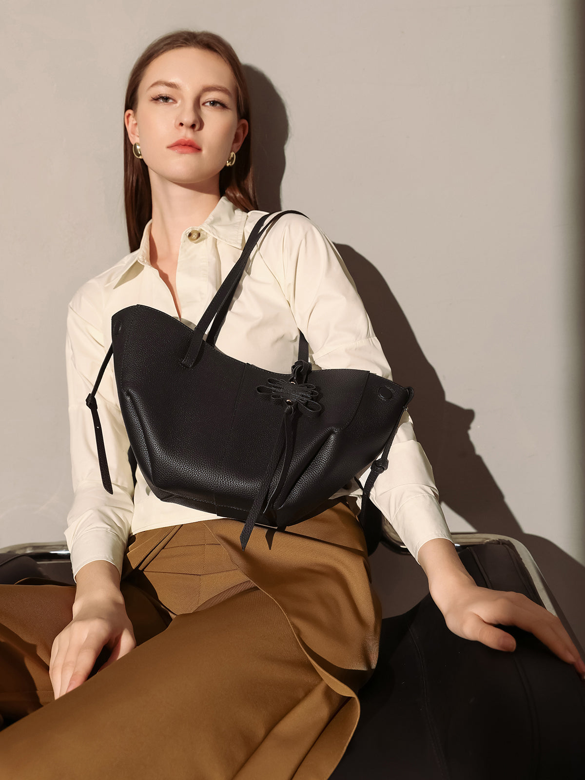 Esmeralda Everyday Trapezoid Tote Bag